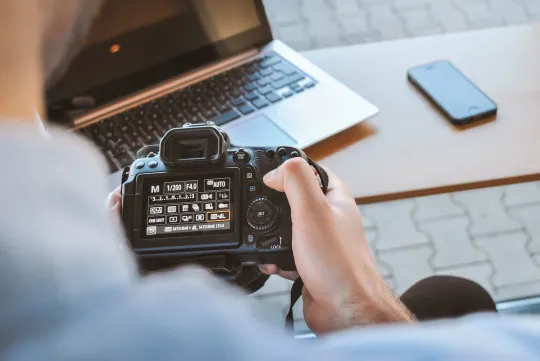 10 Mejores Cursos de Fotografía en línea gratuitos en 2024